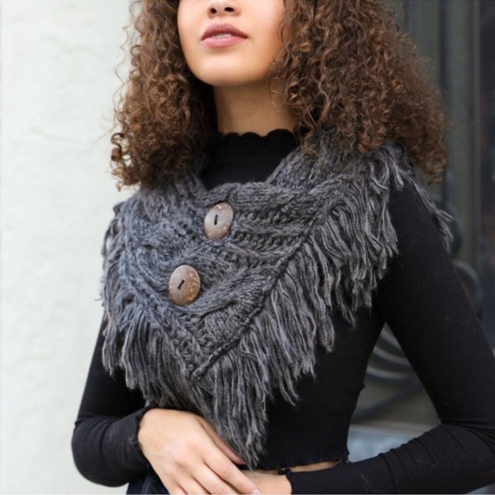 🆕 Cozy Black Knit Scarf/Cowl with Large Button Accents - Picture 2 of 10